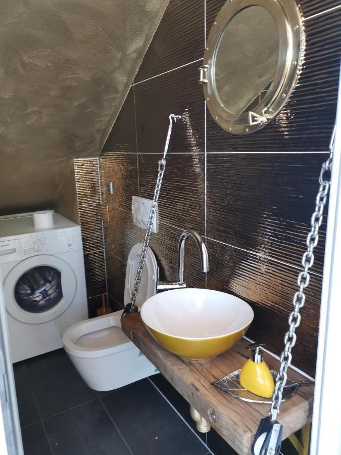 Ferienwohnung Marinovi Dvori Slatine Exterior foto