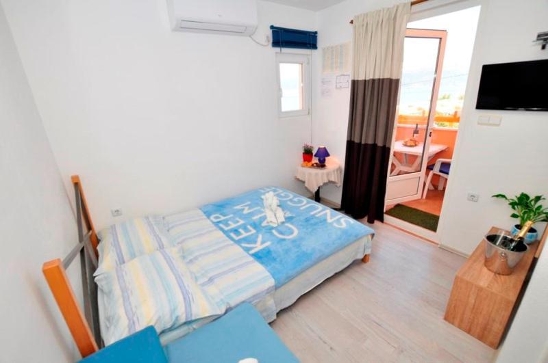 Ferienwohnung Marinovi Dvori Slatine Exterior foto